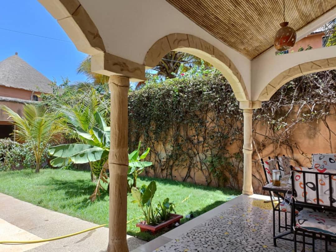 Villa Na Aldiana Saly Екстериор снимка