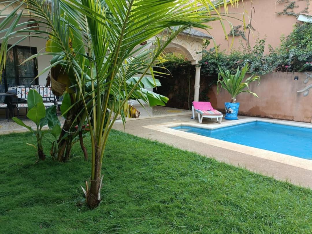 Villa Na Aldiana Saly Екстериор снимка